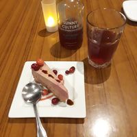 Cranberry cheesecake, w/ elderberry keefer at Leafy Greens Cafe in St Petersburg