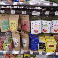 Organic teas at Natural Lawson - Ueno in Tokyo