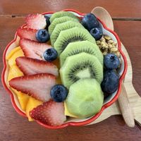 Top 8. Mango Kiwi Berries Vegan Smoothie Bowl   at Every Fresh Bar in Penang