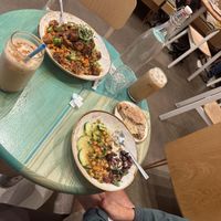 Hummus & Teryaki tofu with dad (the pita bread is sooo good)  at Life Alive Organic Cafe in Boston