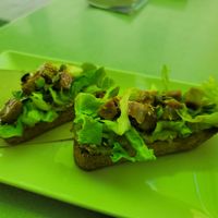 Tofu hummus toast at Planeta ECO in Alicante
