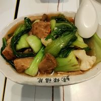 Stir-fried vegetables with monkey head mushrooms at Green Bliss Habitat 綠福苑 - Fortune Centre in Central Singapore