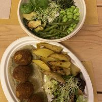 Meetballs (down) and green bowl (up)  at Aromaticus in Rome