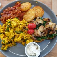 Big breakfast at Fuzzy Wombat's Kitchen in Port Noarlunga