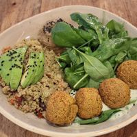 Healthy bowl at Bohl in Barcelona