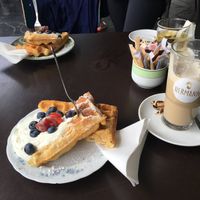 Vegan waffle with berries and lemon cream at Hermann in Freiburg