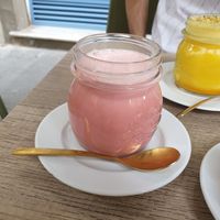 Pink latte at Rosalía in Florence