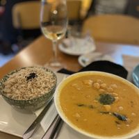 Curry rojo de garbanzos  at Cafe Madrigal in Valencia