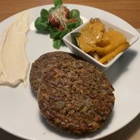 Hamburguesa   at Cafe Madrigal in Valencia