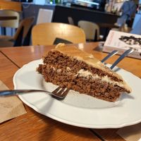 Tarta de zanahoria at Cafe Madrigal in Valencia