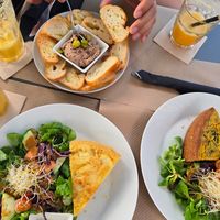  at Cafe Madrigal in Valencia