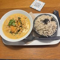 Red chickpea curry  at Cafe Madrigal in Valencia