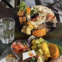   at Jorden ar bla som en apelsin in Uppsala