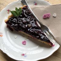 Vanille Johannisbeere Torte vegan  at Gartensalon in Munich