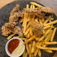 box boczniaki i frytki:) at Chwast Prast in Torun