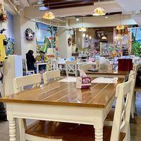 Table seating   at Fondu - 有哆創意蔬食洋食館 in Taipei