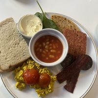 Not very warm breakfast at Naked Bakery in Edinburgh