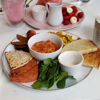 Full Scottish breakfast at Naked Bakery in Edinburgh