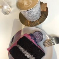 Cookies&Cream Cake, Ginger Bread Latte at Naked Bakery in Edinburgh