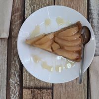 Tarte aux poire at Mon Resto Sans Gluten in Paris