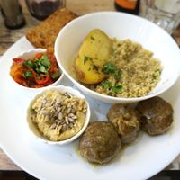 Falafel plate at Mon Resto Sans Gluten in Paris