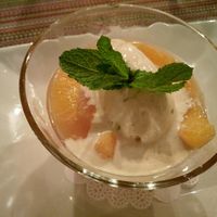 Orange salad and pistachio ice cream at Le Relais de Chambésy in Geneva