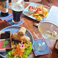 Les nems en"startert : top at Kafe in Ubud