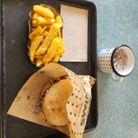 Burger + Fries + Drink at Swing Kitchen - Rosenthalerstraße in Berlin