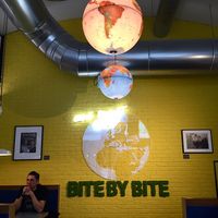 Saving the earth bite by bite 🌱✌️💚 at Swing Kitchen - Rosenthalerstraße in Berlin