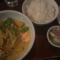 green curry with fried tofu  at Mai Pen Rai in San Juan