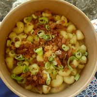 Mac'n'Cheese at Oowee Vegan - Baldwin in Bristol