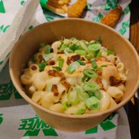 Bacon Mac & Cheese at Oowee Vegan - Baldwin in Bristol