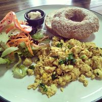 Scramble tofu bagel at Ganita Cafe in Pai