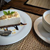 Amazing caramel cashew coconut cream vegan cheesecake 👌👌👌 at Ganita Cafe in Pai