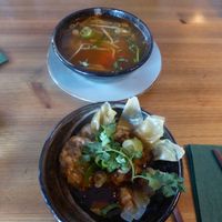 Wonton starter and soup of the day at H2 - Be Veggie - VegUp in Berlin