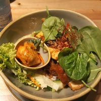 Rice bowl with tofu, seitan and veggies at H2 - Be Veggie - VegUp in Berlin