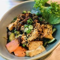 Tasty Udon Noodles with seitan, tofu and lots of vegetables  at H2 - Be Veggie - VegUp in Berlin