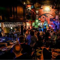 indoors at Beatmemo in Rosario