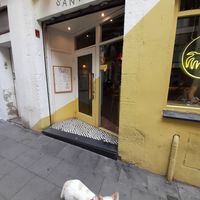 Entrance at Gallo Santo in Barcelona