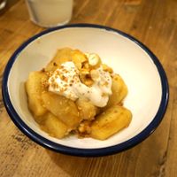 Apple crumble at Gallo Santo in Barcelona