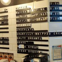 Topping at VeganWaf in Brussels