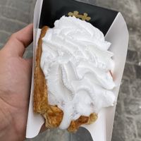 Gaufre avec une généreuse couche de chantilly   at VeganWaf in Brussels