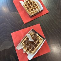 Maple Syrup and Chocolate toppings   at VeganWaf in Brussels