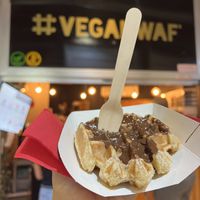 Gofre con chocolate 🍫   at VeganWaf in Brussels