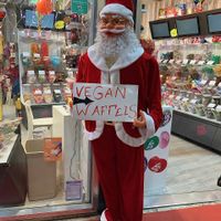 Santa likes vegan waffles. at VeganWaf in Brussels