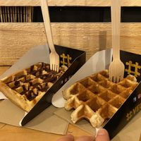 Chocolate sauce / maple syrup at VeganWaf in Brussels