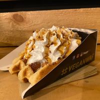 Whippes cream, caramel and hazelnut at VeganWaf in Brussels