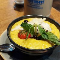 Golden porridge at Spreegold in Berlin