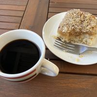Torta de manzana + café de cortesía 🙏🏼  at Aguacate in La Paloma