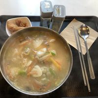 Dumpling rice cake soup   at Maru JaYeonSik Kimbap in Seoul